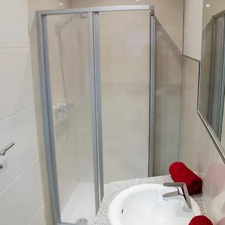 Haus Feriendomizil * 塞巴特黑灵斯多夫