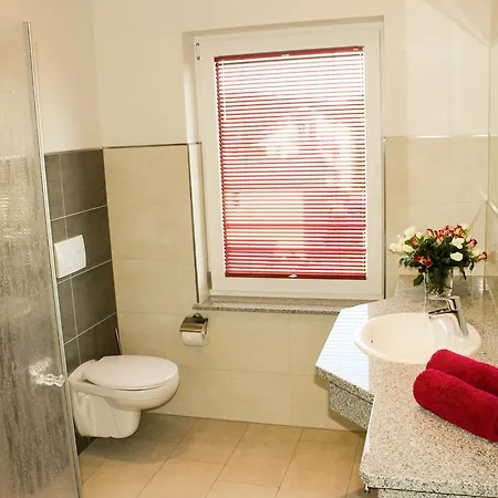 Apartment Haus Feriendomizil Ostseebad Heringsdorf